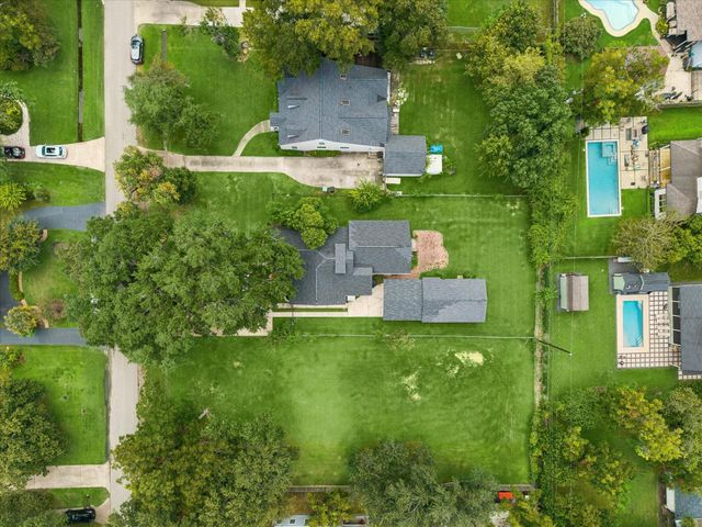 327 W 31st Street, Houston, TX 77018