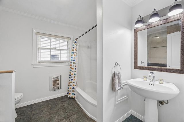327 W 31st Street, Houston, TX 77018