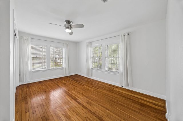 327 W 31st Street, Houston, TX 77018