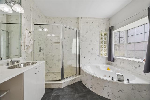 327 W 31st Street, Houston, TX 77018