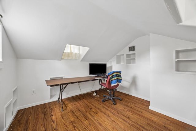 327 W 31st Street, Houston, TX 77018