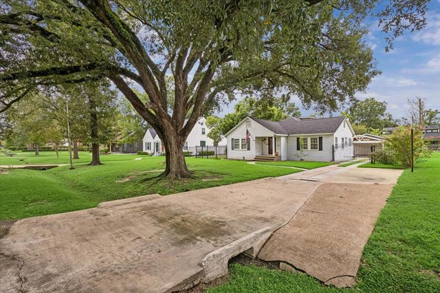 327 W 31st Street, Houston, TX 77018