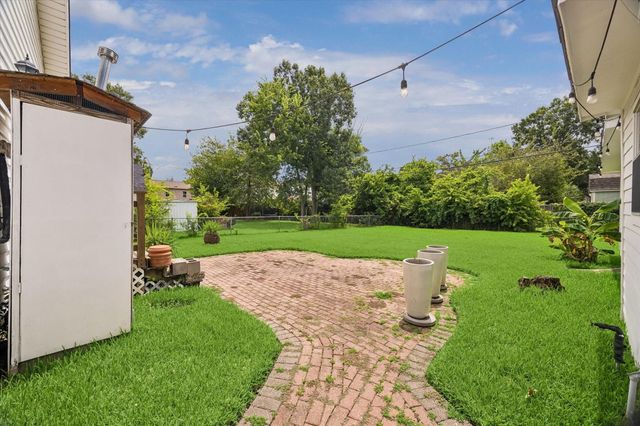 327 W 31st Street, Houston, TX 77018