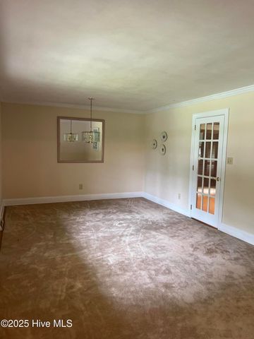 210 Prince Road, Greenville, NC 27858