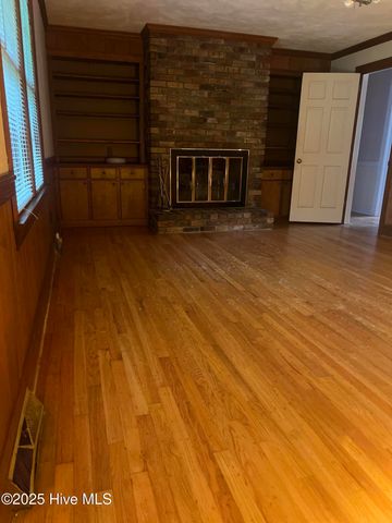 210 Prince Road, Greenville, NC 27858