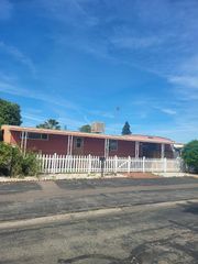 1724 Minnewawa Avenue # 77, Clovis, CA 93612