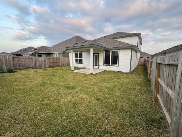 18731 Frost Ridge Drive, Crosby, TX 77532