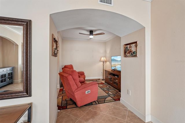 808 3RD AVENUE W 809, Bradenton, FL 34205