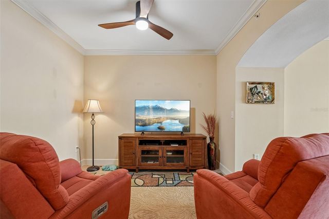 808 3RD AVENUE W 809, Bradenton, FL 34205