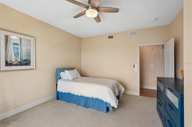 808 3RD AVENUE W 809, Bradenton, FL 34205