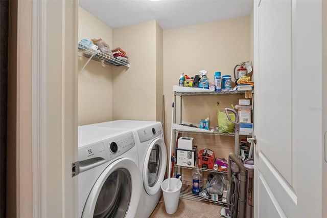 808 3RD AVENUE W 809, Bradenton, FL 34205