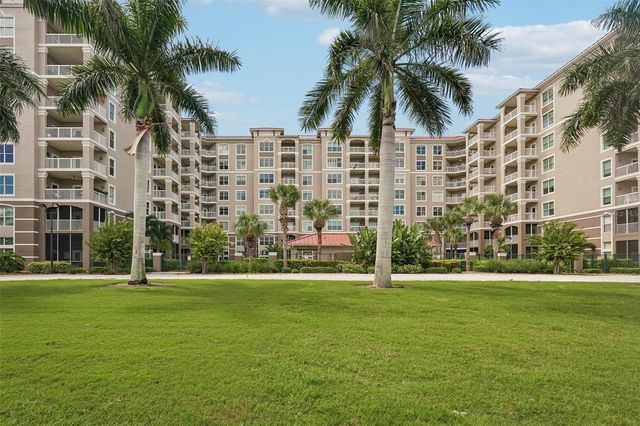 808 3RD AVENUE W 809, Bradenton, FL 34205