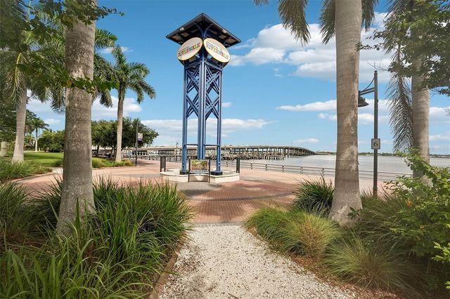 808 3RD AVENUE W 809, Bradenton, FL 34205