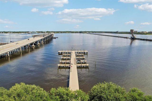 808 3RD AVENUE W 809, Bradenton, FL 34205