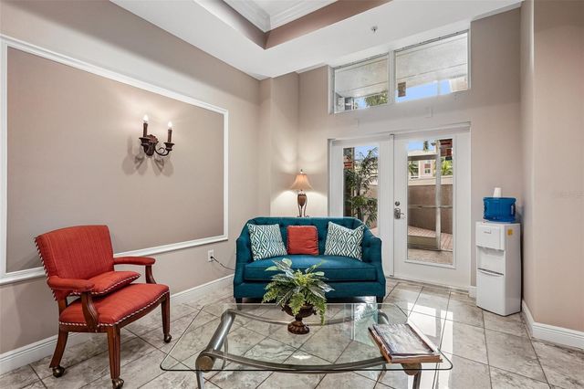 808 3RD AVENUE W 809, Bradenton, FL 34205