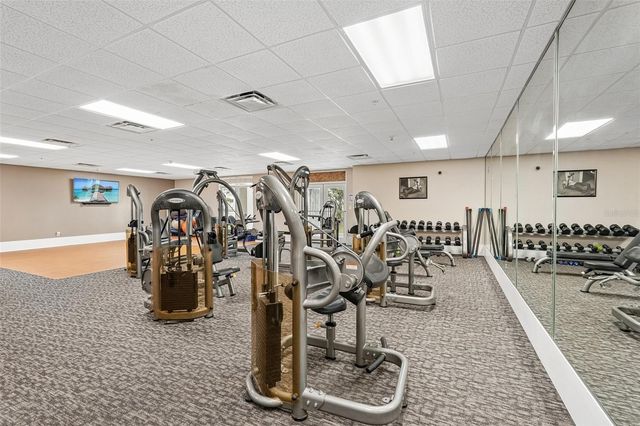 808 3RD AVENUE W 809, Bradenton, FL 34205