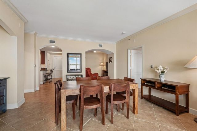 808 3RD AVENUE W 809, Bradenton, FL 34205