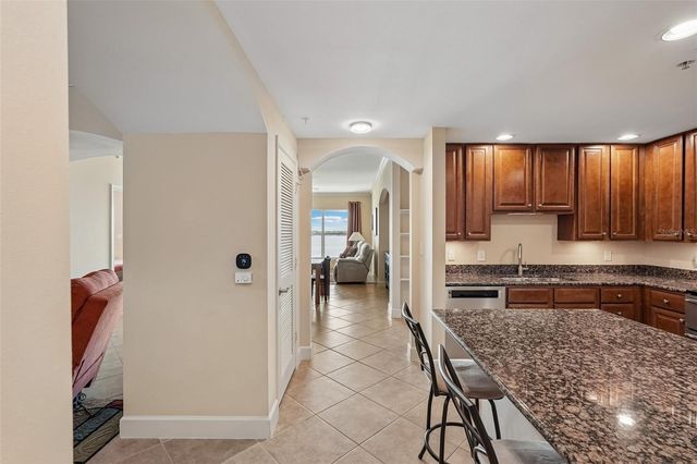 808 3RD AVENUE W 809, Bradenton, FL 34205