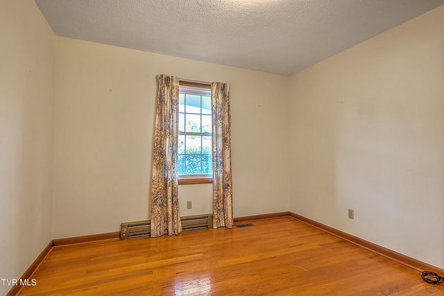 2402 Circleview Drive, Johnson City, TN 37604