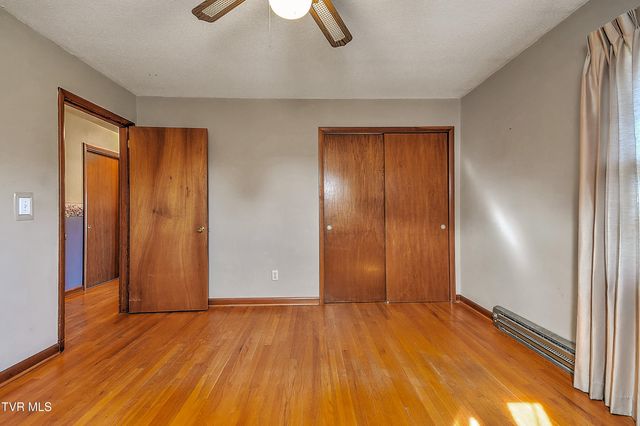 2402 Circleview Drive, Johnson City, TN 37604