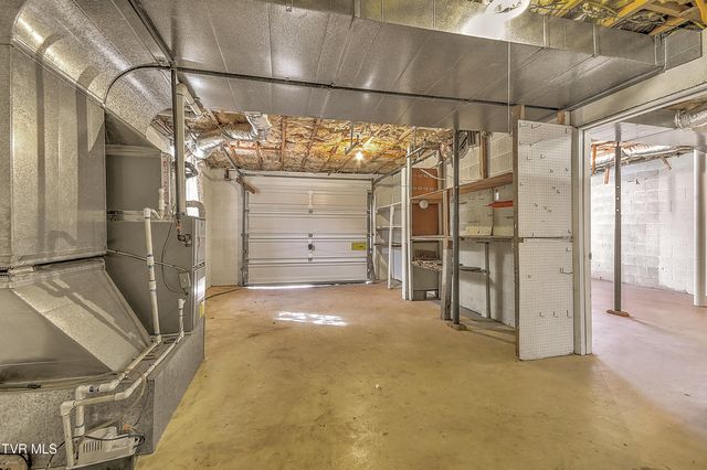 2402 Circleview Drive, Johnson City, TN 37604