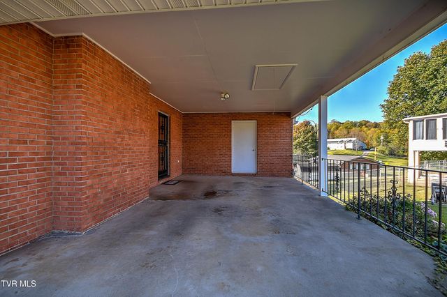 2402 Circleview Drive, Johnson City, TN 37604