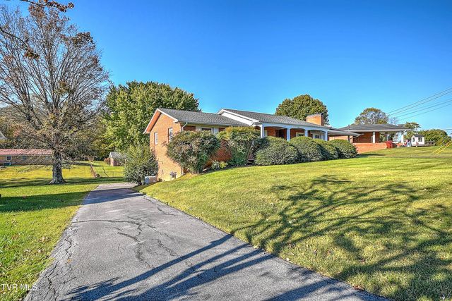 2402 Circleview Drive, Johnson City, TN 37604