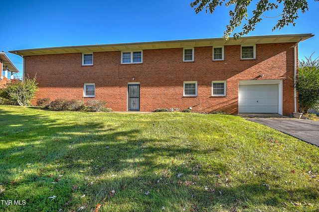 2402 Circleview Drive, Johnson City, TN 37604