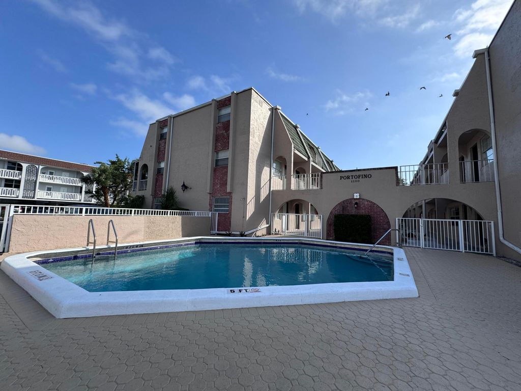 1100 SE 4th Avenue 35, Deerfield Beach, FL 33441