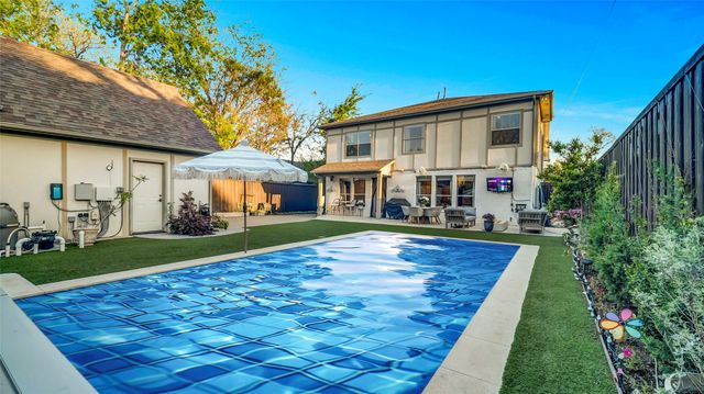 5527 McCommas Boulevard, Dallas, TX 75206