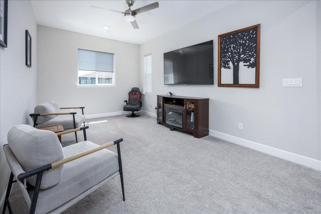 3305 Gopher Ridge Dr, Folsom, CA 95630