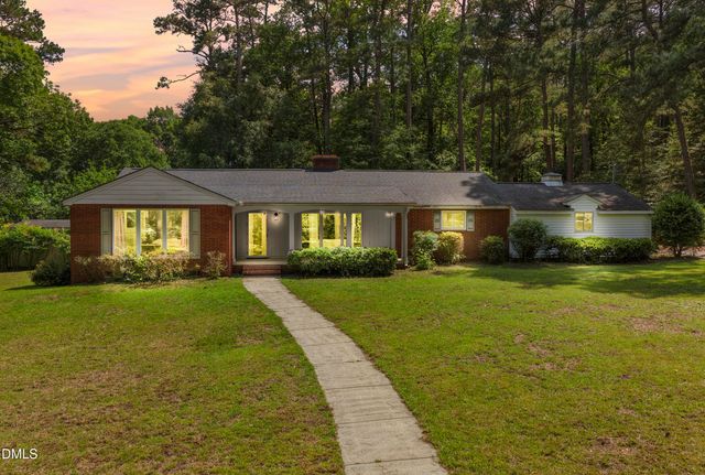 3 Dogwood Forest, Clayton, NC 27520