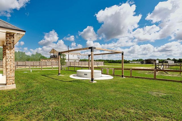 1403 Avenue L, Santa Fe, TX 77510