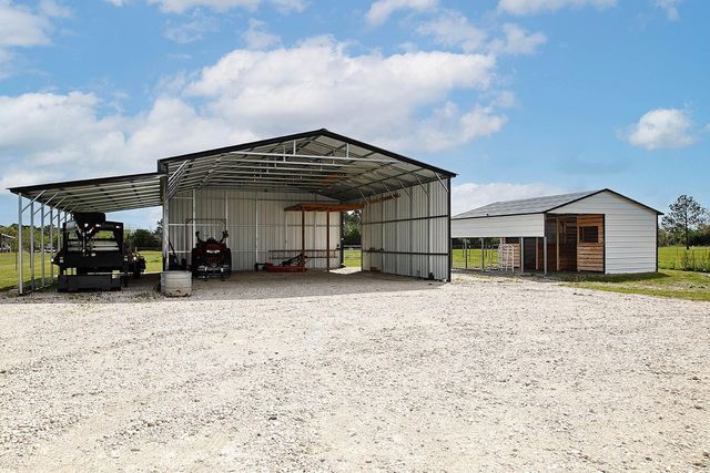 1403 Avenue L, Santa Fe, TX 77510