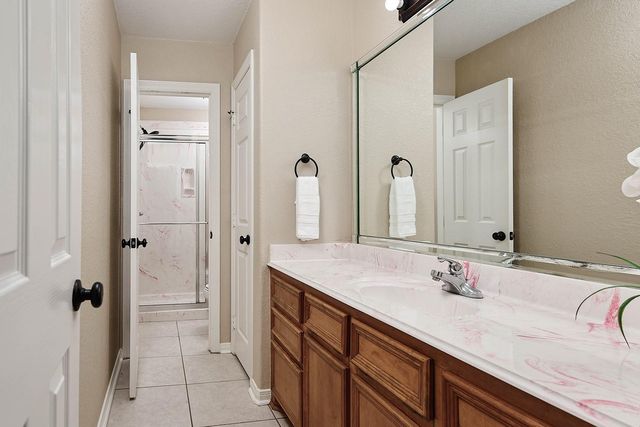 1403 Avenue L, Santa Fe, TX 77510