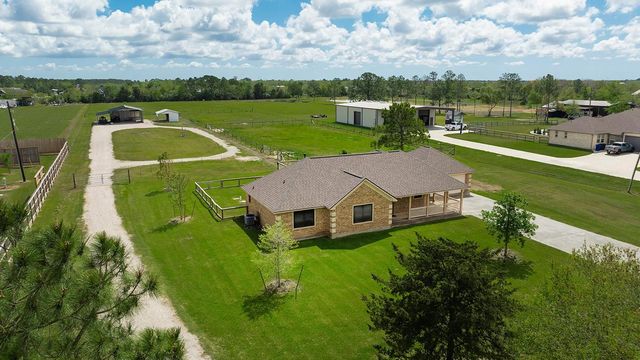 1403 Avenue L, Santa Fe, TX 77510