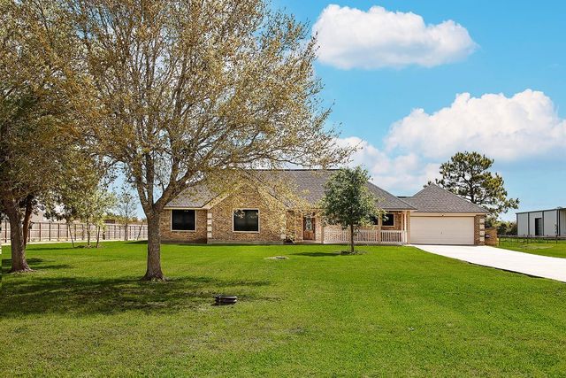 1403 Avenue L, Santa Fe, TX 77510