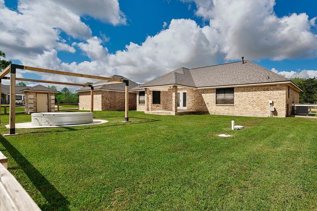 1403 Avenue L, Santa Fe, TX 77510