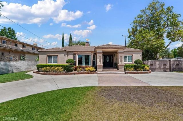 221 W Le Roy, Arcadia, CA 91007