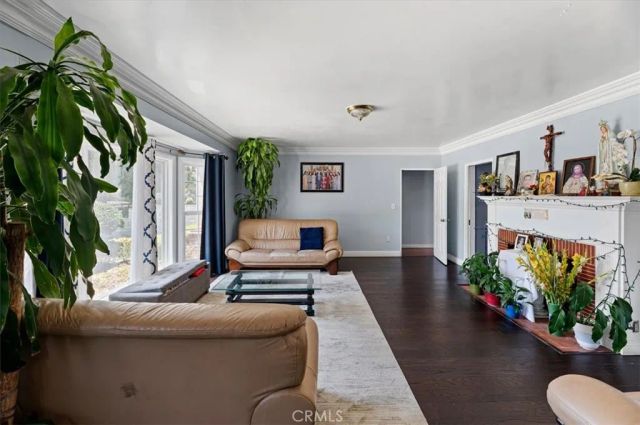 221 W Le Roy, Arcadia, CA 91007