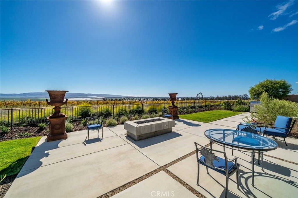 Image 28 of property listing at 1650 Eucalyptus, Nipomo, CA 93444