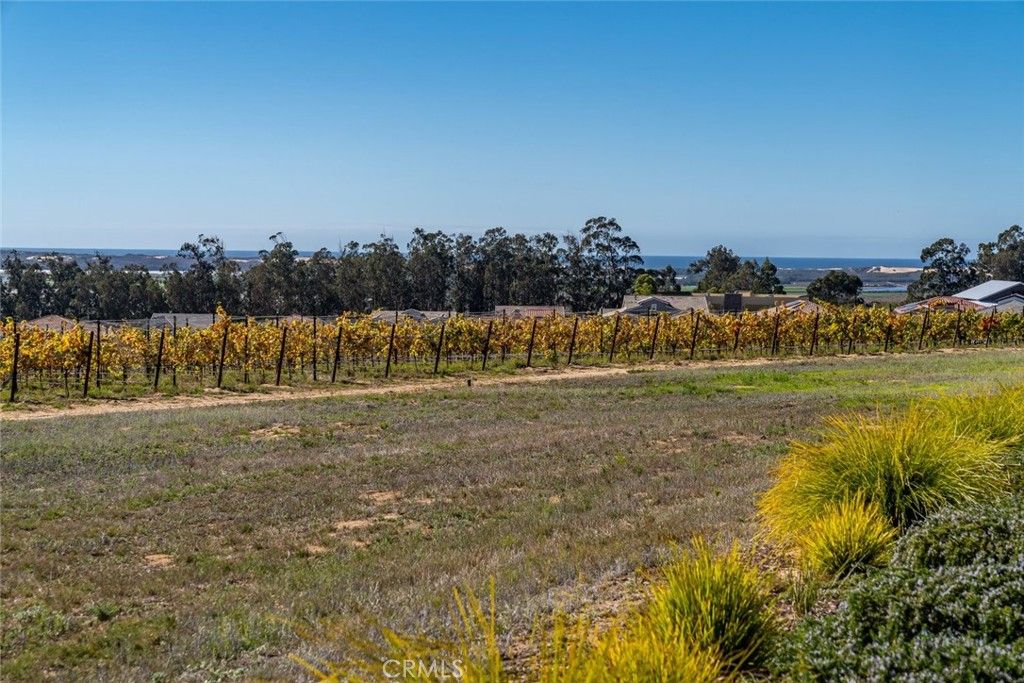 Image 31 of property listing at 1650 Eucalyptus, Nipomo, CA 93444
