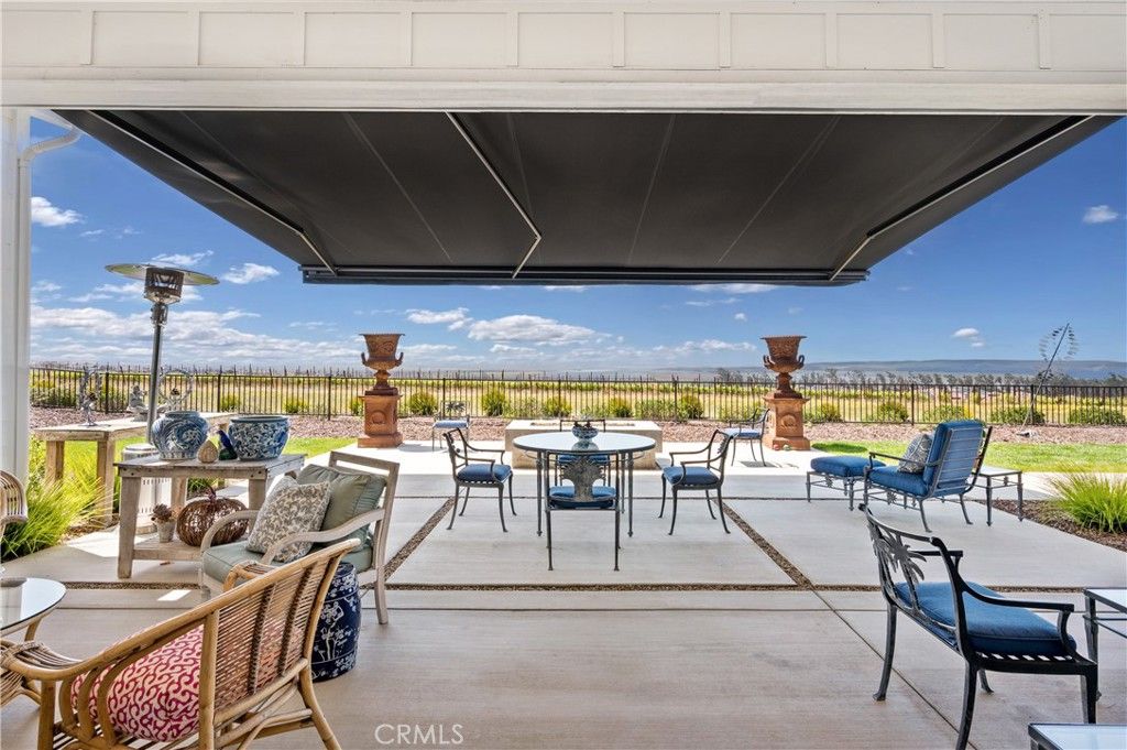 Image 5 of property listing at 1650 Eucalyptus, Nipomo, CA 93444