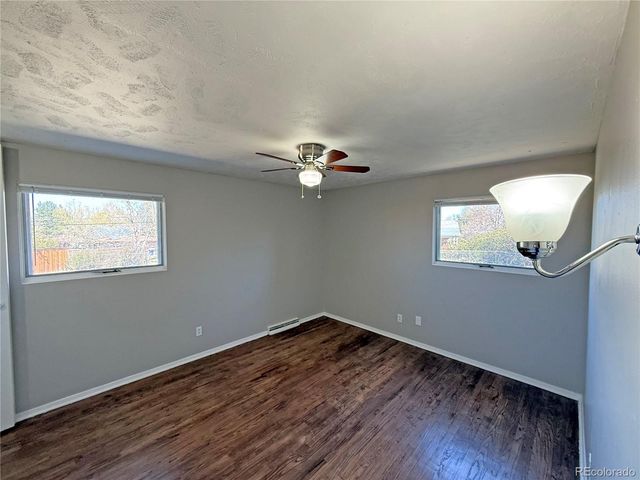 5674 W Chestnut Avenue, Littleton, CO 80128