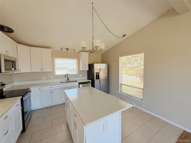 5674 W Chestnut Avenue, Littleton, CO 80128