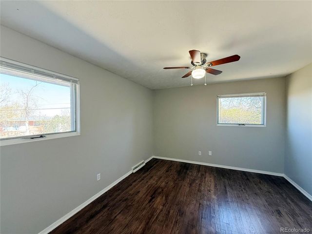 5674 W Chestnut Avenue, Littleton, CO 80128