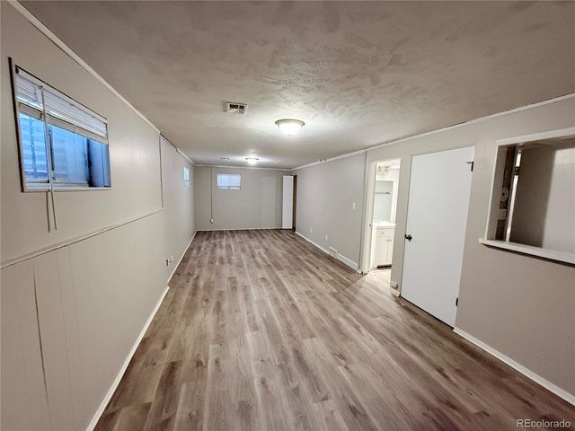 5674 W Chestnut Avenue, Littleton, CO 80128