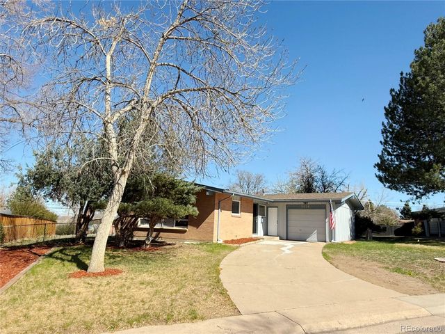 5674 W Chestnut Avenue, Littleton, CO 80128