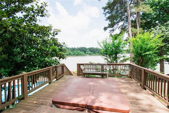 740 Rocky Point Road, Covington, GA 30014