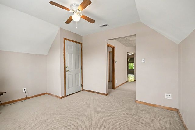 6621 S Oakley Avenue, Chicago, IL 60636